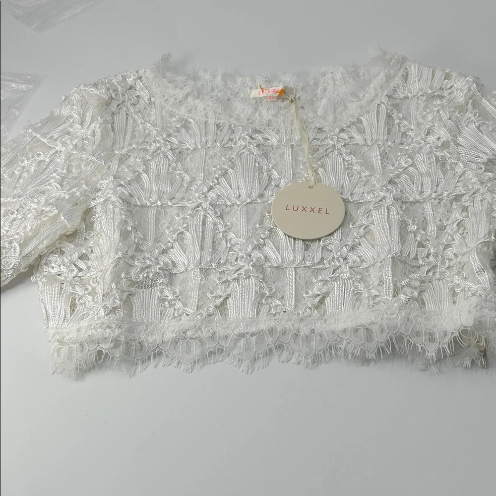 Luxxel White Textured Lace Crop Top